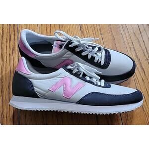New Balance 730 Women's Size 10. 5B Multicolor Fabric / Suede Sneaker